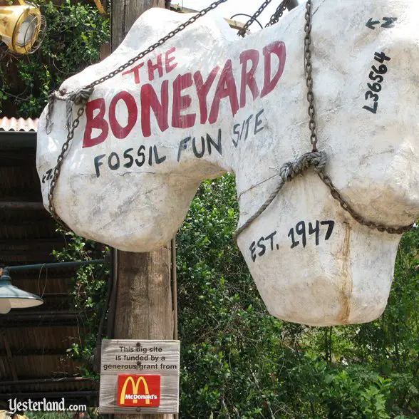 Boneyard Fossil Fun Site: 2007 by Werner Weiss.