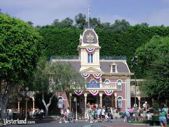 Photo of City Hall, 2006