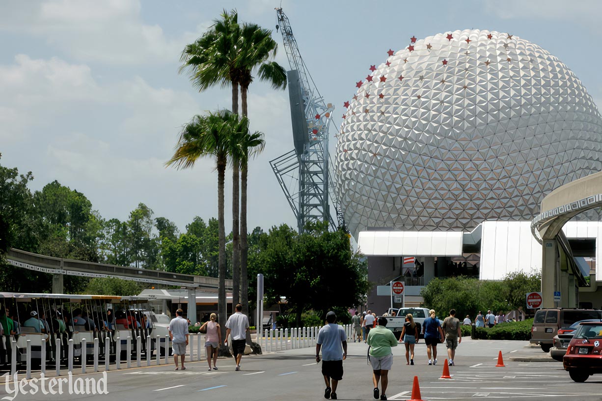 Epcot Icon Tower removal on August 4, 2007