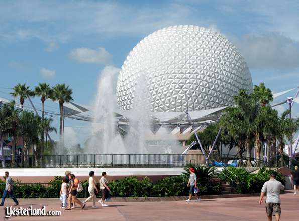 Photo of Spaceship Earth fully restored, October 1, 2007