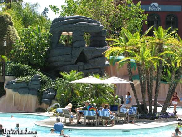 Photo of Skull Rock at the Disneyland Hotel