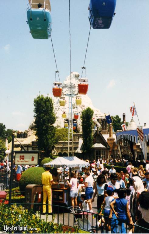 skywayfant_demoss1987.jpg