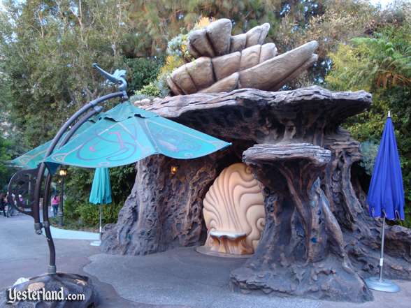 Ariels Grotto without Ariel at Tritons Garden, Disneyland: 2008, Chris Bales