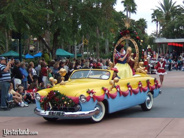 Hollywood Holly-Day Parade at Disney-MGM Studios