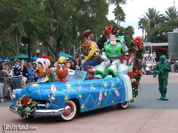 Hollywood Holly-Day Parade at Disney-MGM Studios