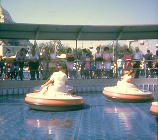 Photo of the Flying Saucers attraction