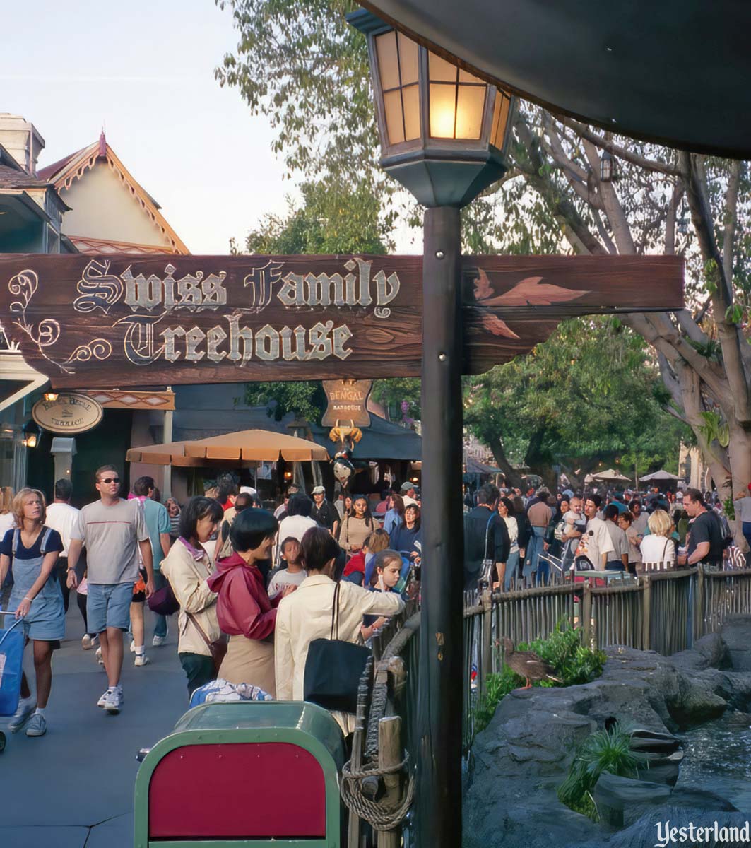 Swiss Family Treehouse, Disneyland