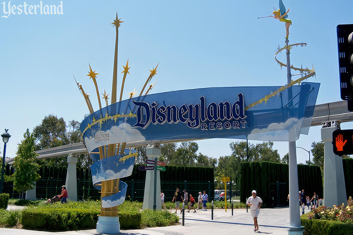 Disneyland sign, 2008