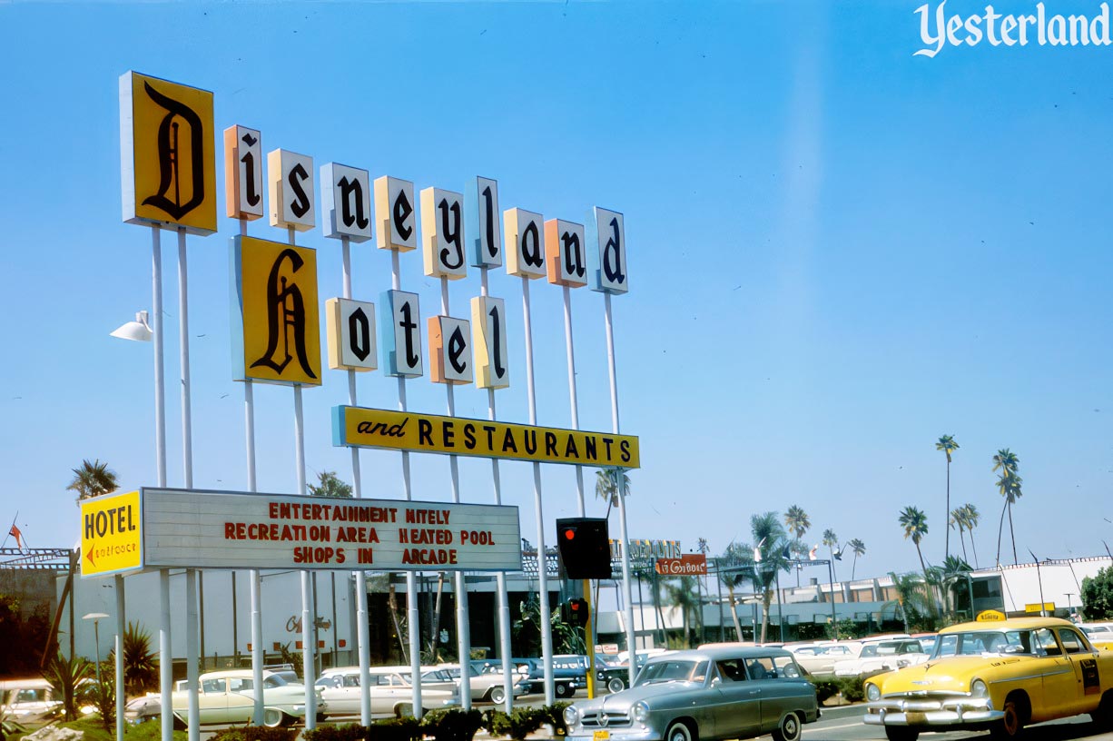 disneylandsign_hotel1960rr.jpg