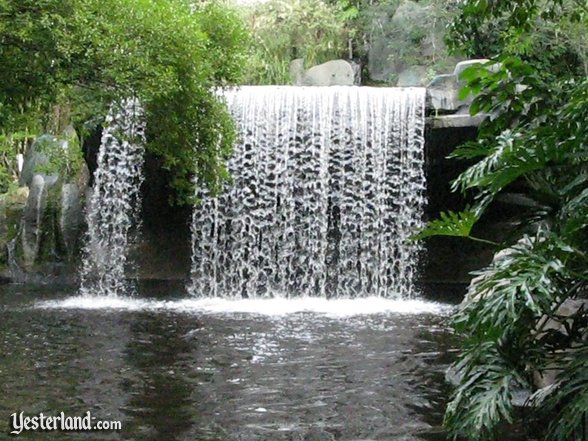 Resultado de imagen de jungle cruise magic kingdom waterfall