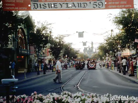 Photograph of 1959 banner over Main Street