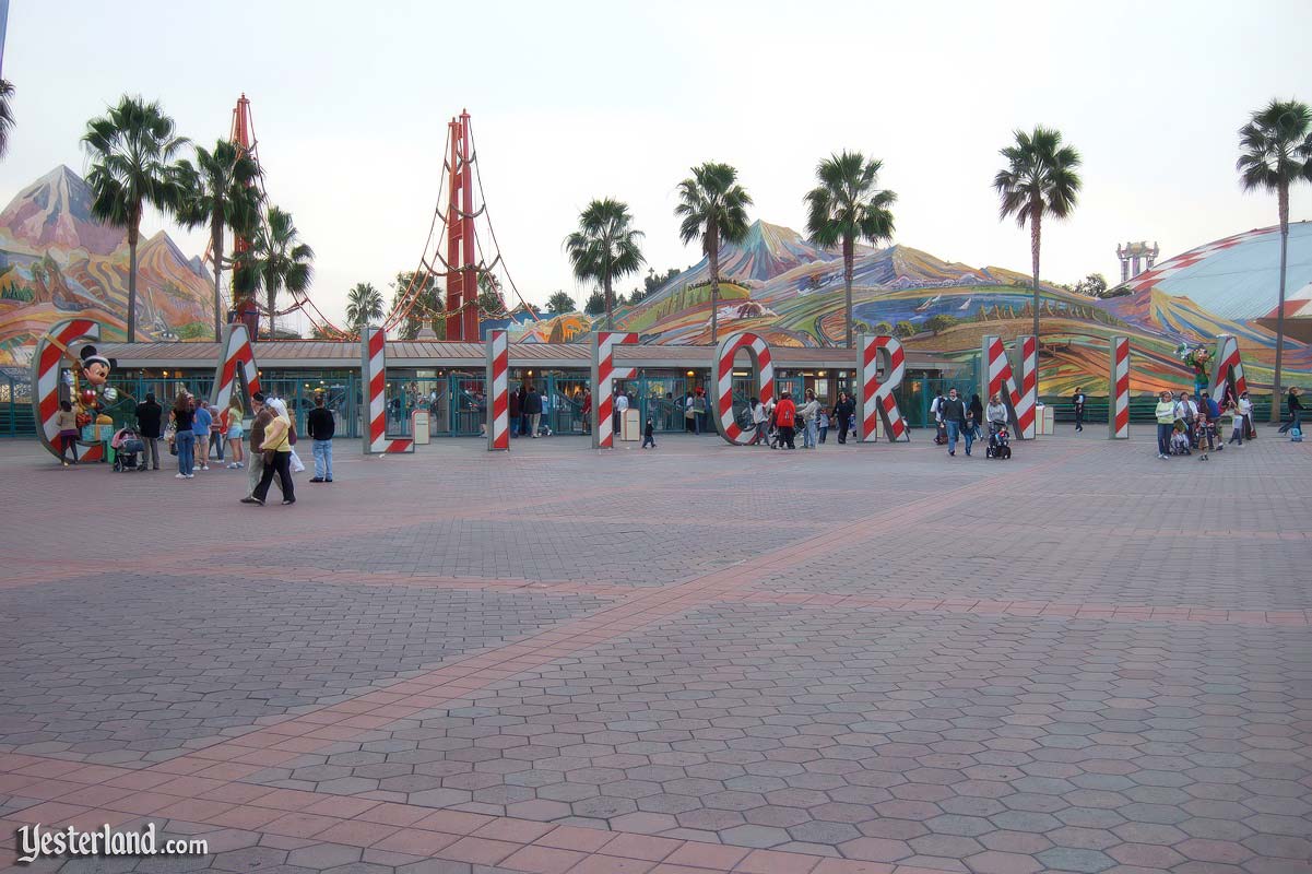 Entrance Letters at Disney's California Adventure