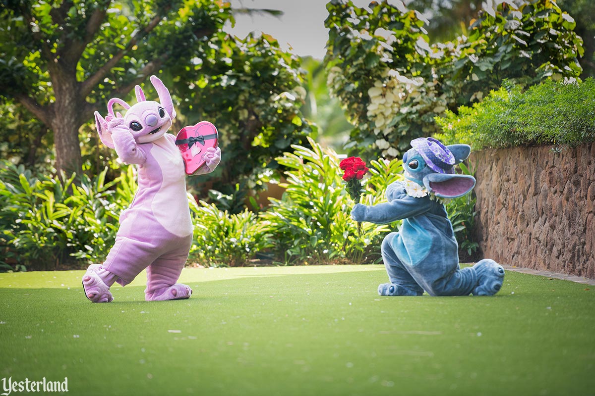 Angel and Stitch at Aulani