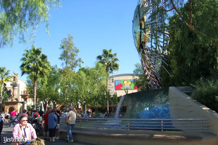 Sunshine Plaza at Disney's California Adventure