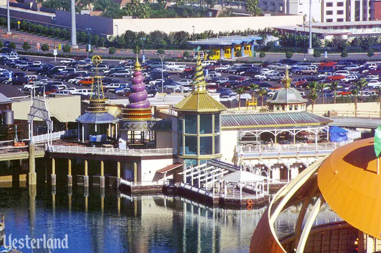 Avalon Cove construction at Disney's California Adventure, 2000