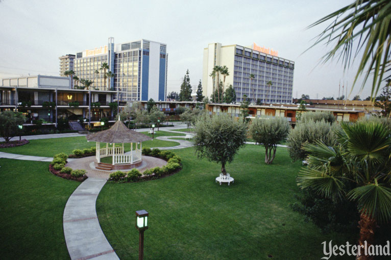 Yesterland Disneyland Hotel Then And Now Part 1 Disneyland Hotel Then And Now Part 1 The Wrather Years