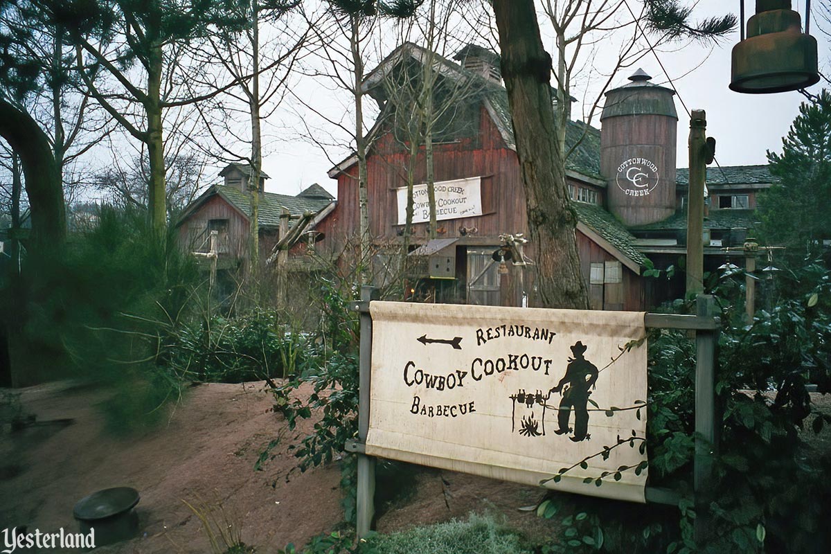 Critter Coral at Disneyland Paris