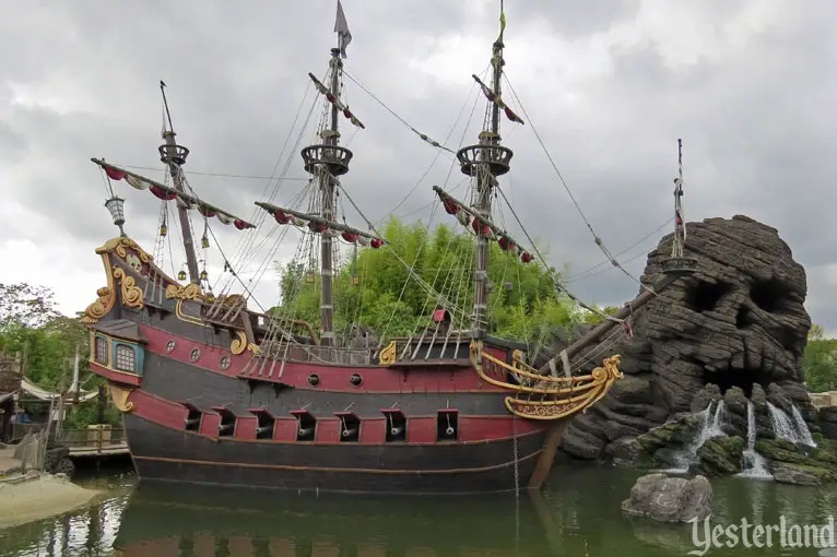 Pirate Ship Restaurant at Disneyland Paris