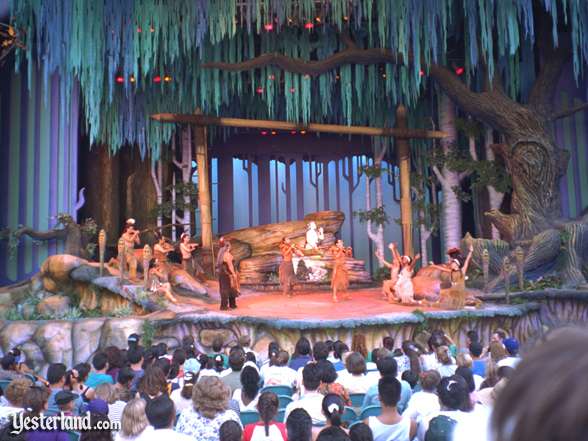 Photo of the Spirit of Pocahontas stage and audience