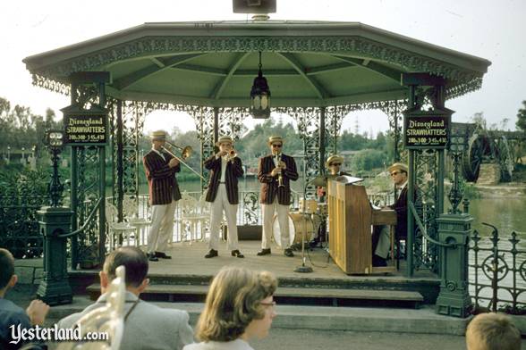 Photo of Dixieland Band Stand