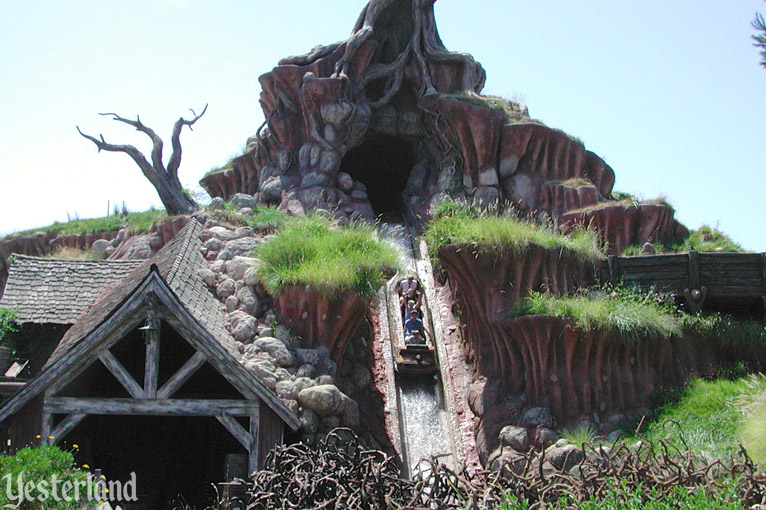 Splash Mountain at Disneyland Park