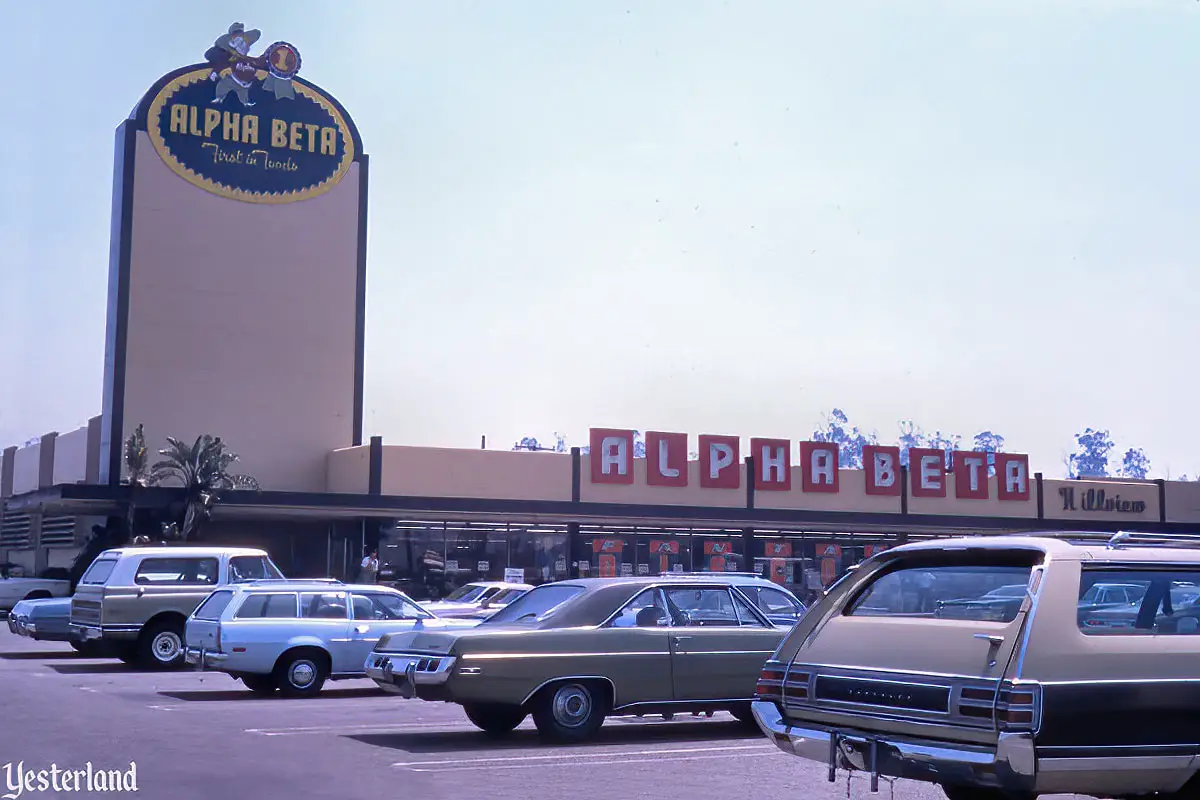 Alpha Beta store number 37, 2228 East 17th Street, Santa Ana in 1974