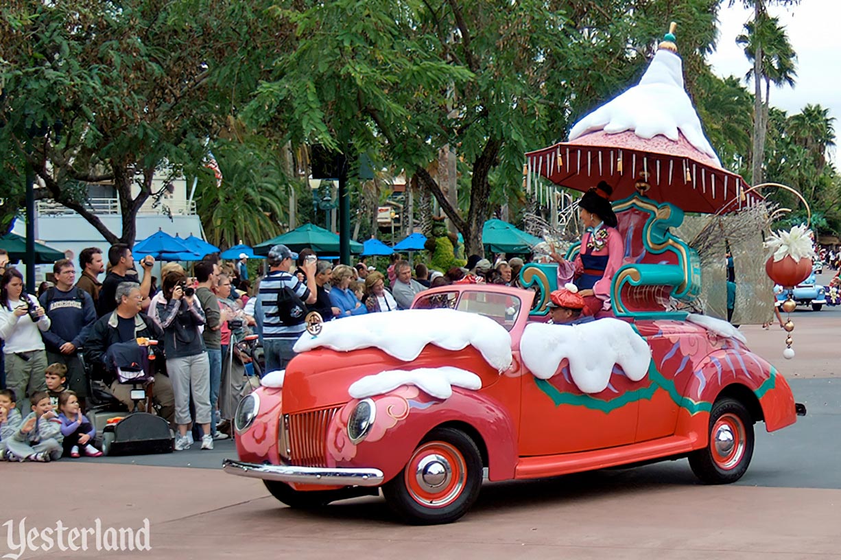 Hollywood Holly-Day Parade at Disney-MGM Studios