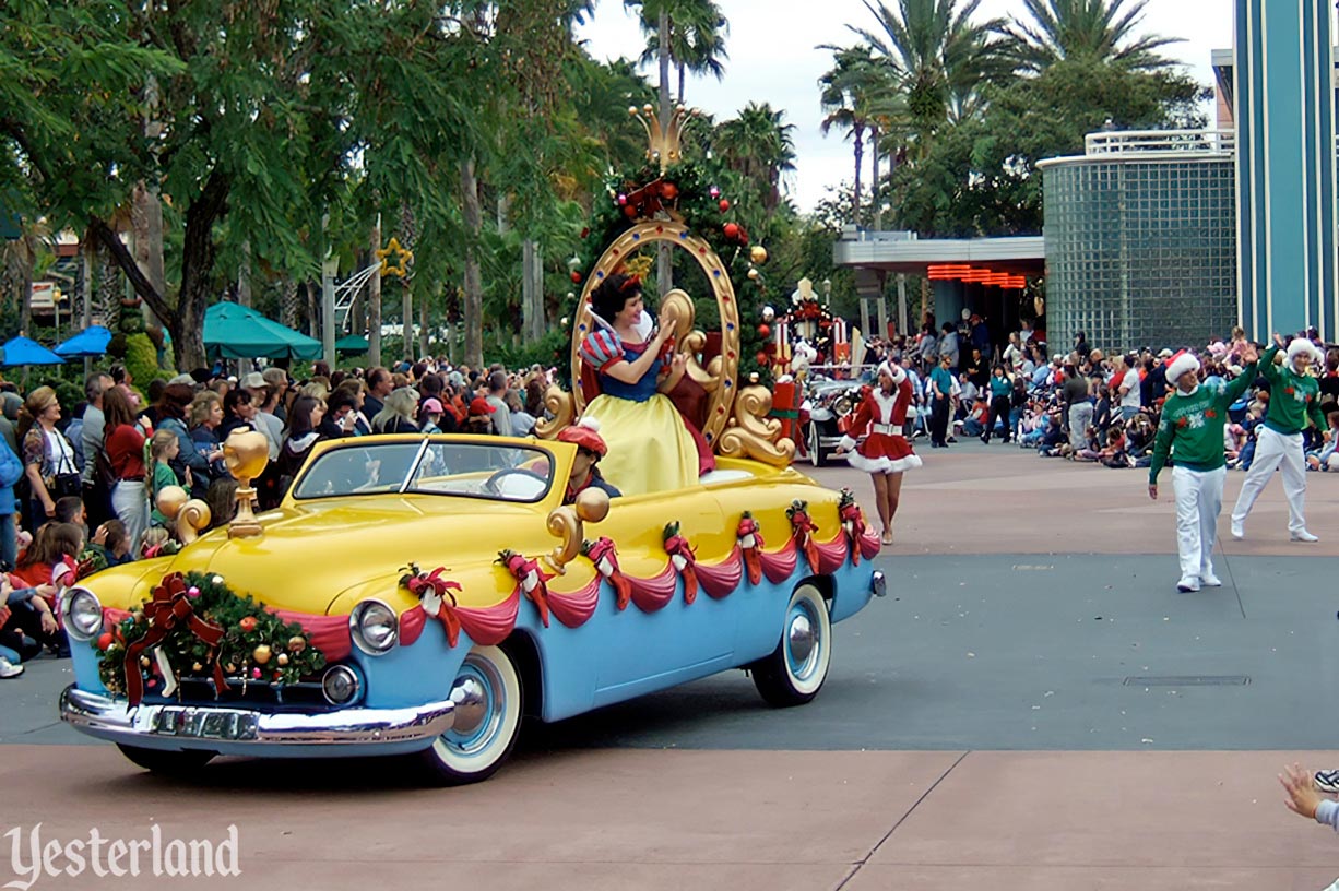 Hollywood Holly-Day Parade at Disney-MGM Studios