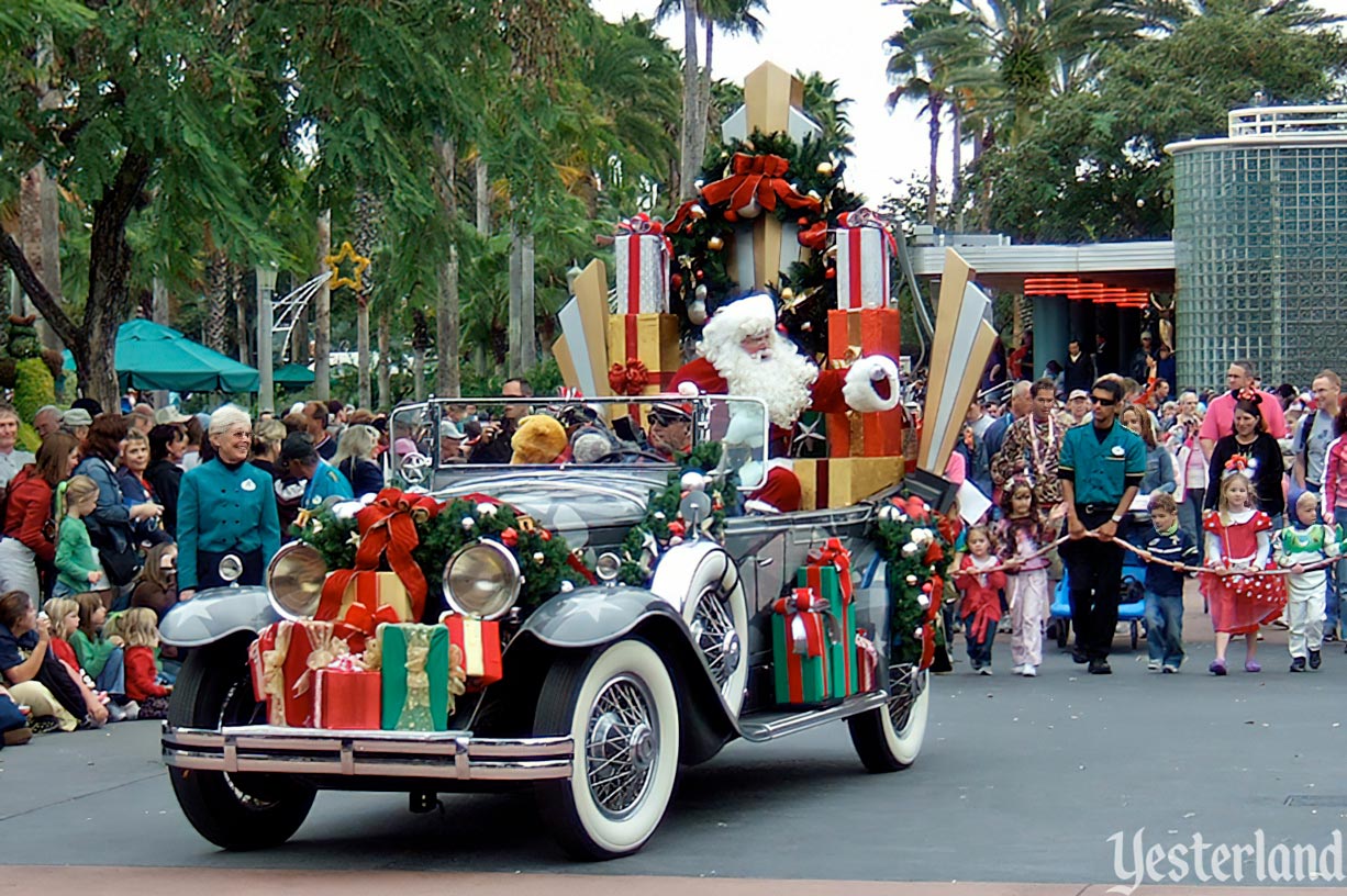 Hollywood Holly-Day Parade at Disney-MGM Studios