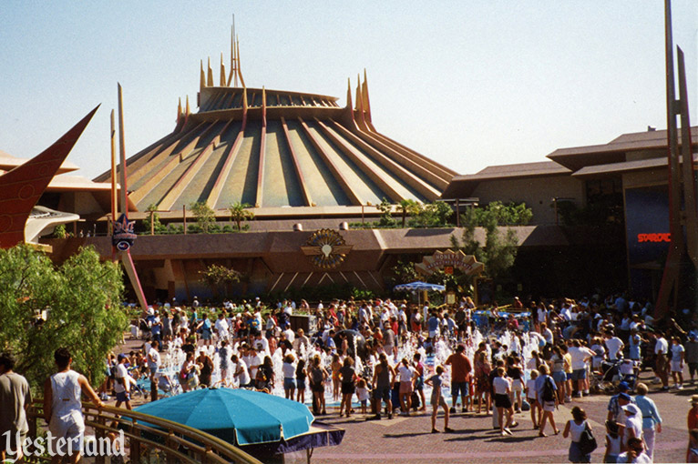 Cosmic Waves, Disneyland